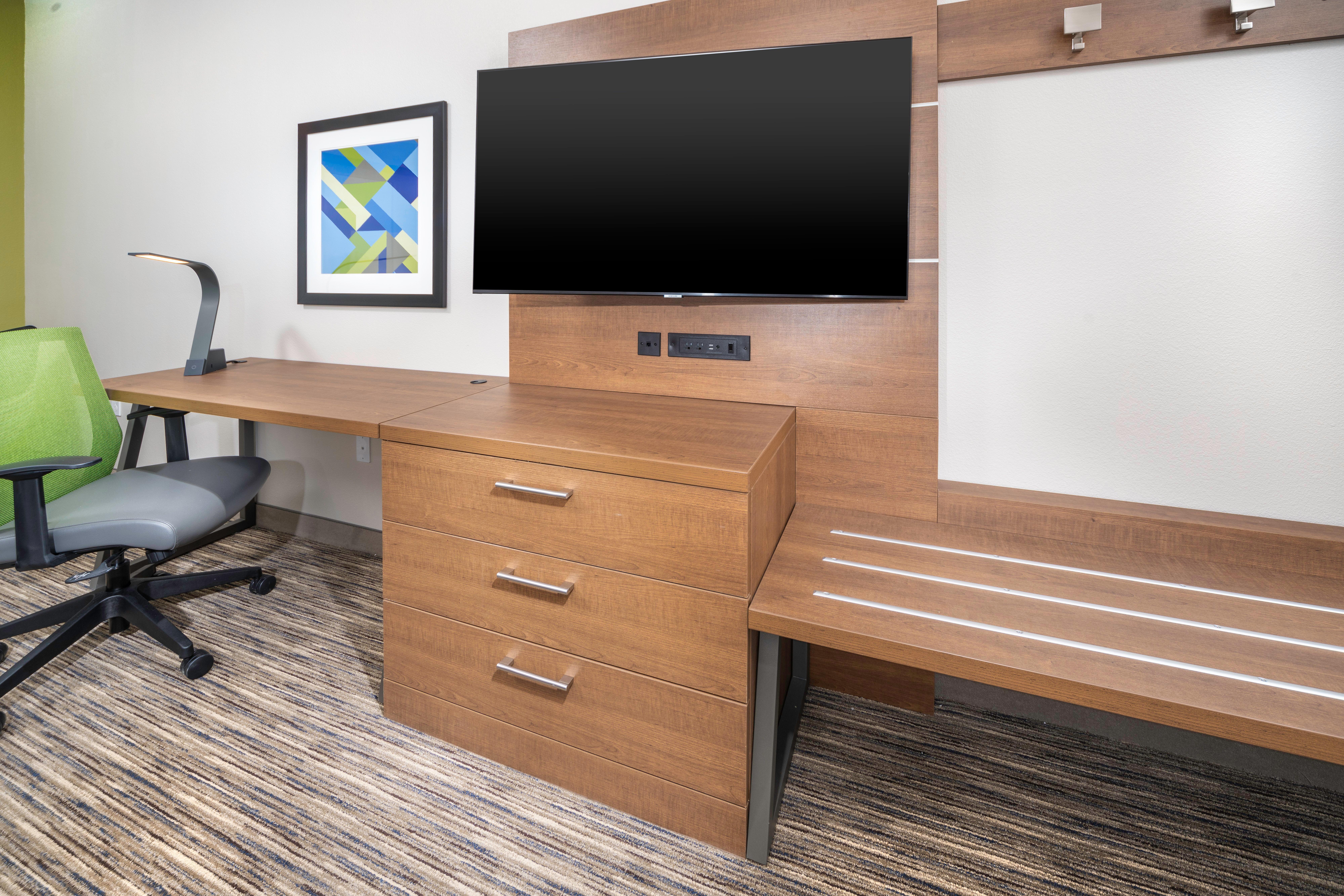 Holiday Inn Express & Suites - Fort Myers Airport By Ihg Exterior photo